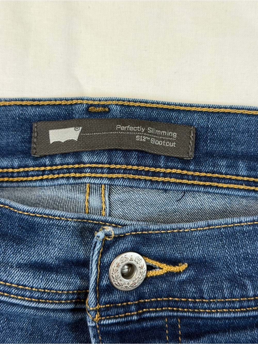 Levi's Dark Blue Perfectly Slimming 512 Boot Cut Jeans Sz 16 with Rhinestone - Picture 4 of 12